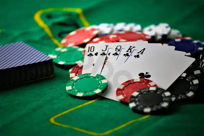 Guts poker